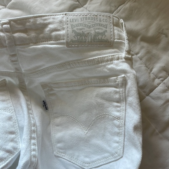 Levi’s Skinny Jeans - Picture 3 of 3